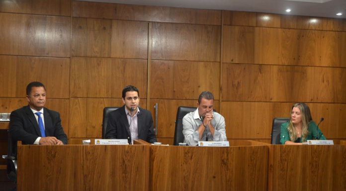 Ano legislativo começa com aprovação de requerimentos e despacho de indicações à Prefeitura