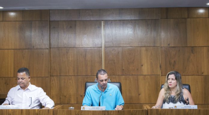 Adiada mais uma vez divulgação de alvarás