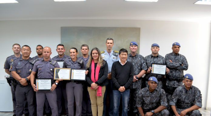 Câmara recebe visita de policiais militares