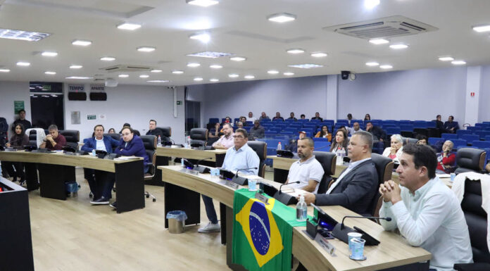Projeto do Executivo tem votação adiada por duas sessões