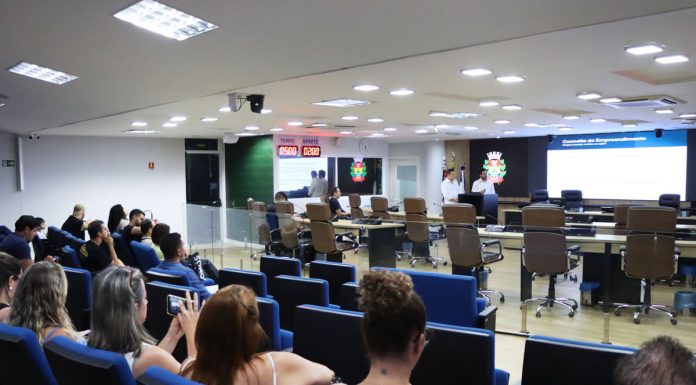 Mudança de macrozoneamento do bairro Morro Azul é discutida em audiência pública
