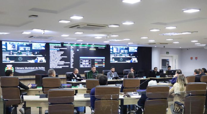 Lei de Diretrizes Orçamentárias de 2027 é aprovada em primeiro turno na Câmara